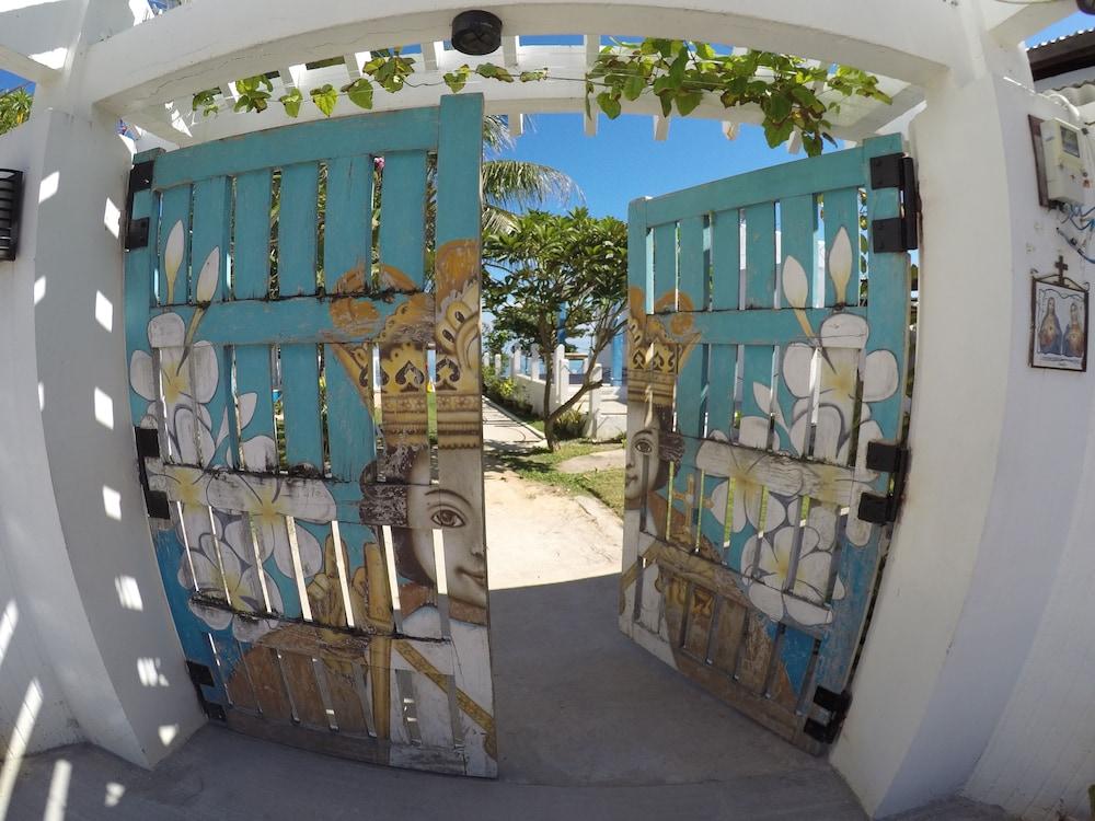 Kandugyap House By The Sea Santa Fe  Exterior photo